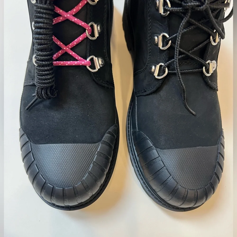 NWOT Timberland Black Leather Boots with Pink and Black Lace Options Included - Picture 3 of 15